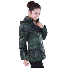 漸變色紅豆羽絨服 潮流與實用的完美邂逅